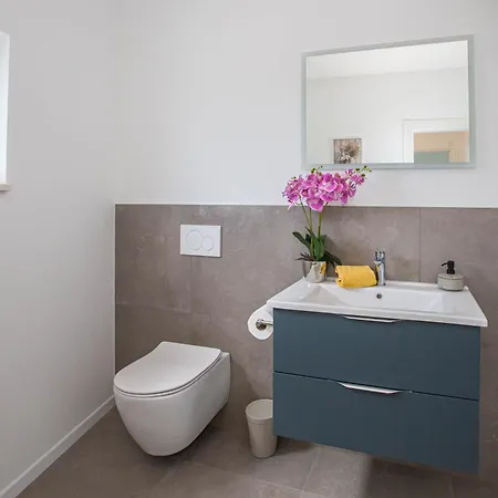 Jacuzzi House Mia 펜션
