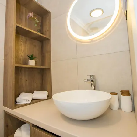 Jacuzzi House Mia