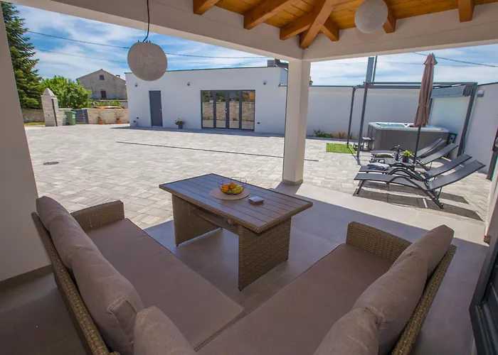 Jacuzzi House Mia Casa de Férias
