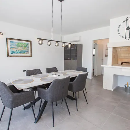 Jacuzzi House Mia Vakantiehuis Gajana