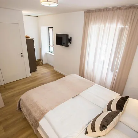 Jacuzzi House Mia *