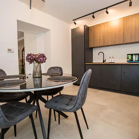 Vakantiehuis Jacuzzi House Mia